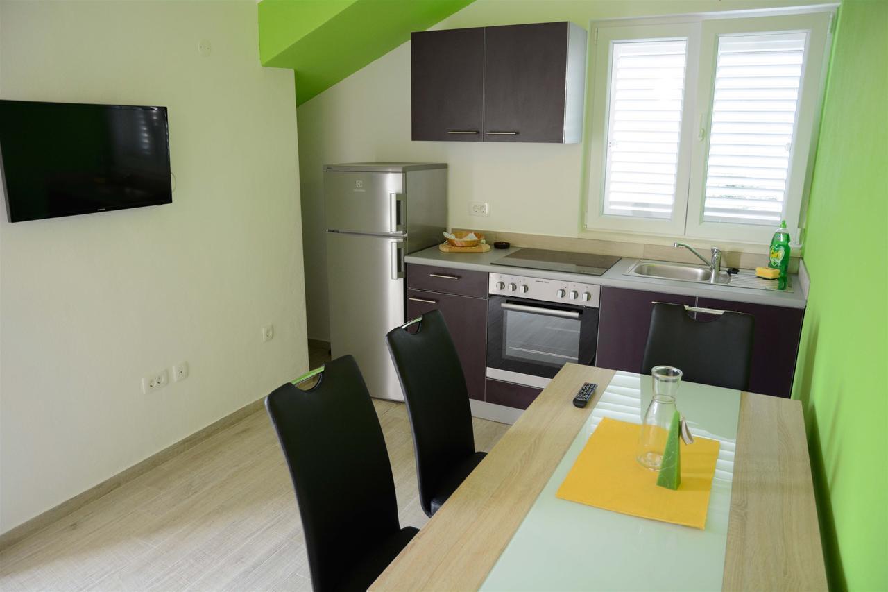 Apartments Dubas 奥瑞比克 外观 照片